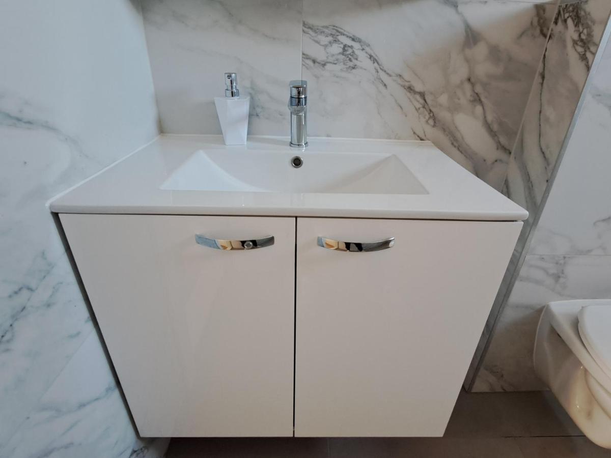 Kaštela Holiday Apartman מראה חיצוני תמונה