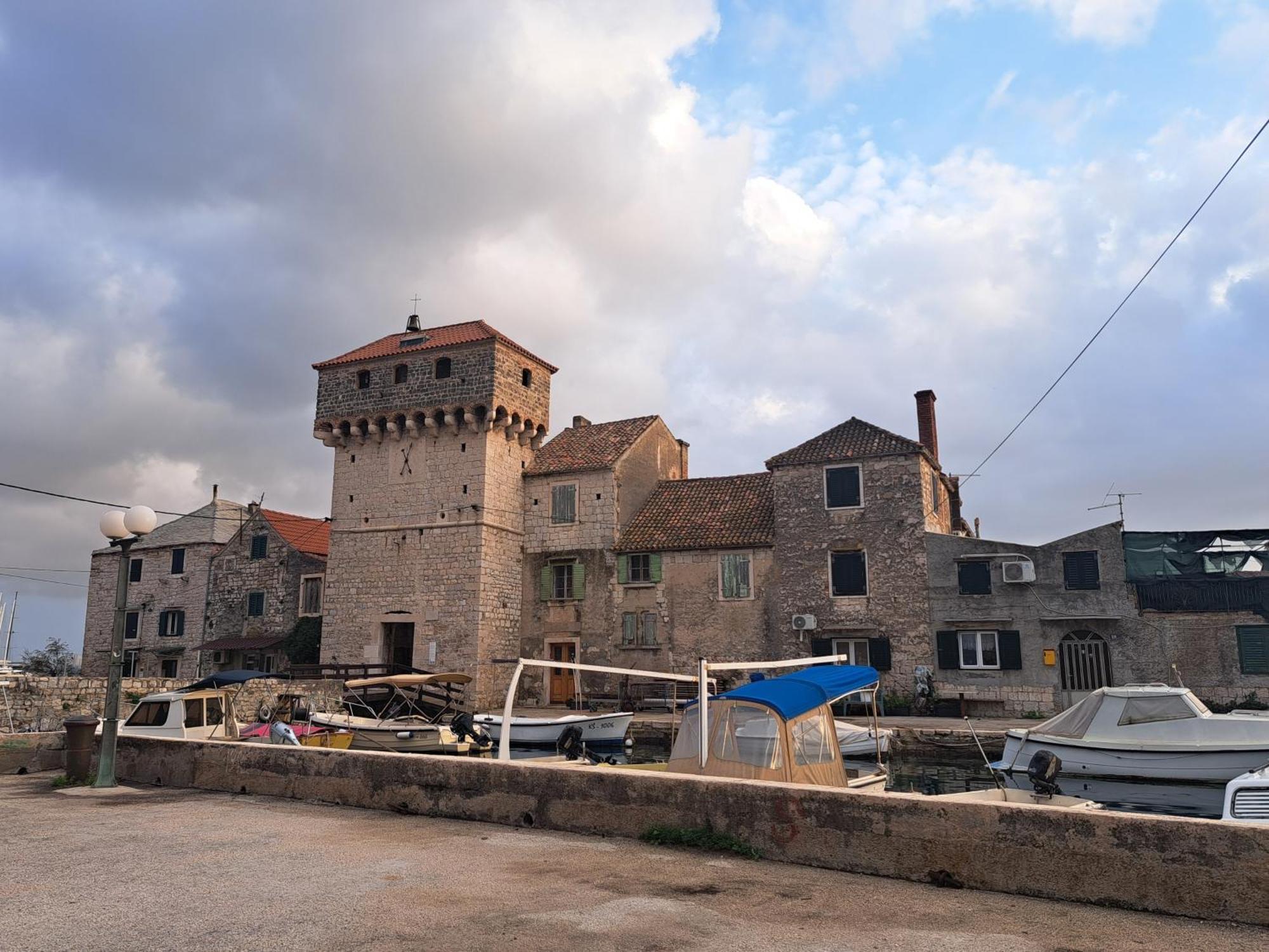 Kaštela Holiday Apartman מראה חיצוני תמונה